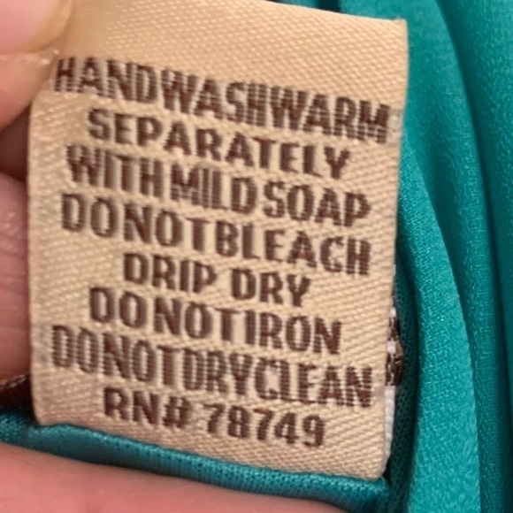 Arden B. Teal Dress w/ Triangle Cutout on Back - Picture 15 of 16